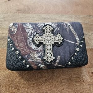 Cross Embellished Camouflauge Hard Case Wallet.  7"x5"..Never Used